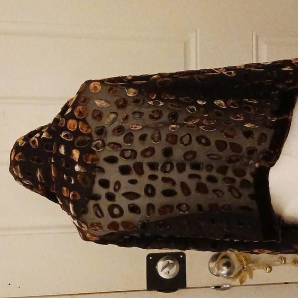 Ladies shawls (2) - Picture 3 of 3